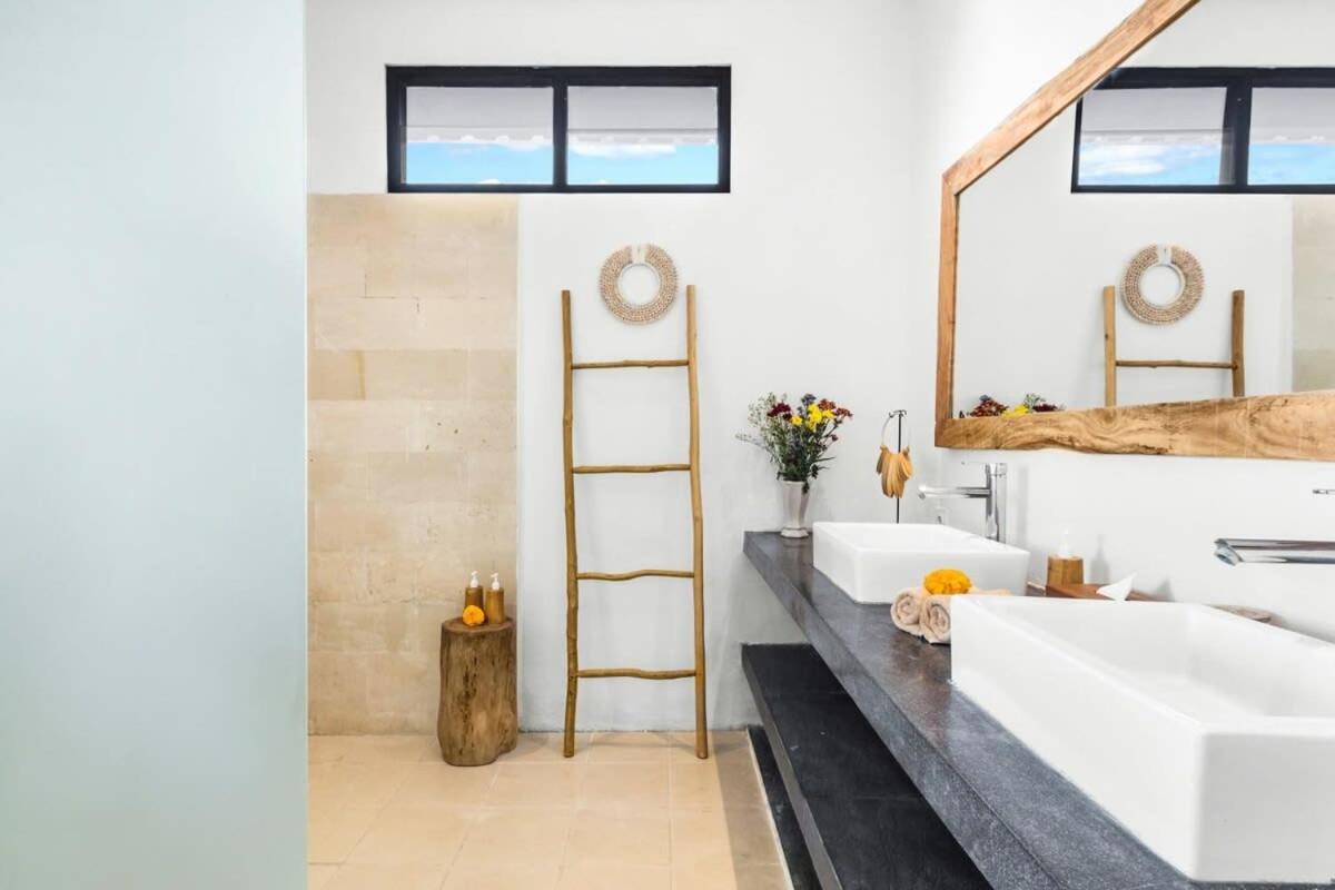 Villa New York - 4 Bdr Pool Luxury Villa, Next To The Forge Bali 세미냑 외부 사진